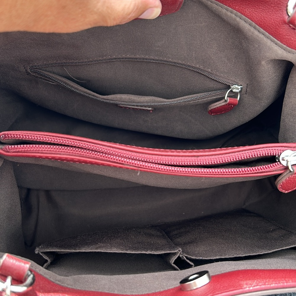 Red Chaps pocketbook - Picture 3 of 3
